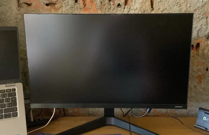 Monitor Samsung 24 T350 - IPS, Full HD, 75Hz - Como Novo!