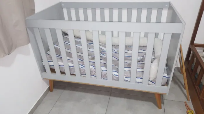 Berço Carolina baby(vira mini berço e cama)