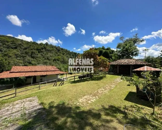 Fazenda à venda 8 quartos no Bairro Represa Cajuru