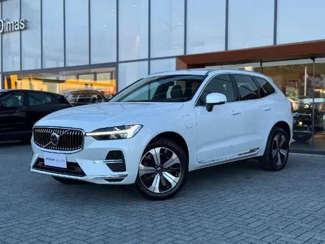 Volvo XC-60 T-8 Plus 2.0 AWD (híbrido) 2023