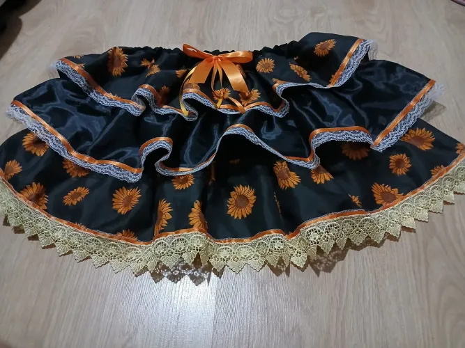 Saia de Girassol Festiva