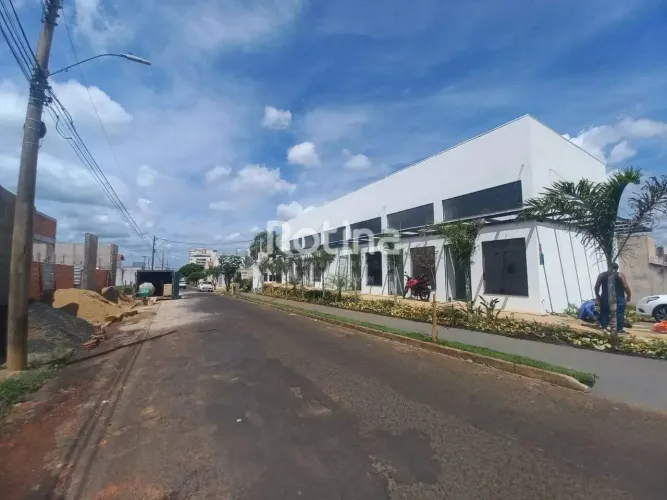 Loja para alugar, Saraiva - Uberlândia/MG - Rotina Imobiliária