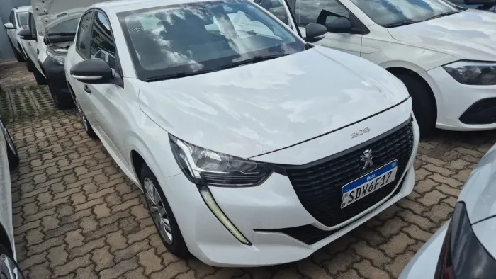 Peugeot 208 Like LOCAÇÃO