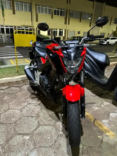 Honda CB300F Twister 2024
