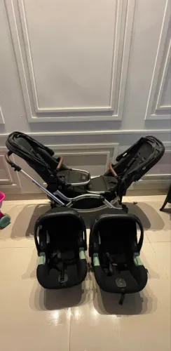 Carrinho de Bebe para gêmeos Abc Design + 2 bebês Conforto