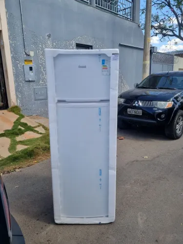 Geladeira Consul 334 litros Nova na Caixa