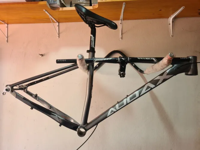 Quadro AUDAX AUGE 700 ALUMÍNIO TAMANHO 17 NÃO BOOST 