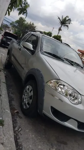 Fiat Strada Trekking 1.6 16V Flex CE 2013