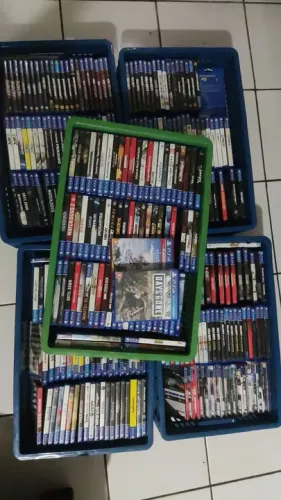 Vendo jogos PS4 - Diversos títulos (faço envio pela Olx)