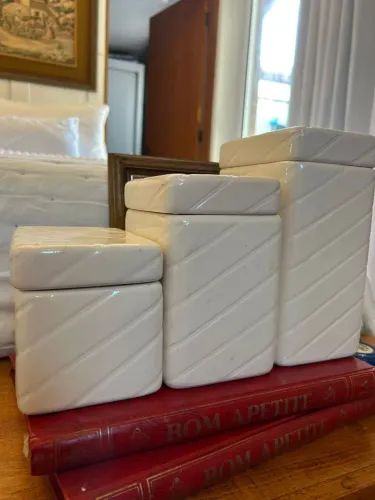 Conjunto com 3 Porta-Mantimentos em Cerâmica Branca Artbel