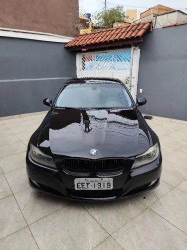 BMW 320i