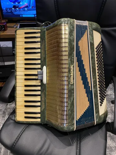 Acordeon Todeschini 120 bx 