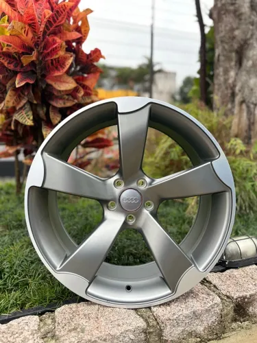 Jogo De Roda Audi Rs3 Grafite Semi-Brilho 5x112 - 20x9 Offset 35 