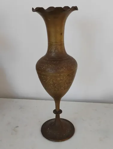 Jarro Marroquino em bronze 