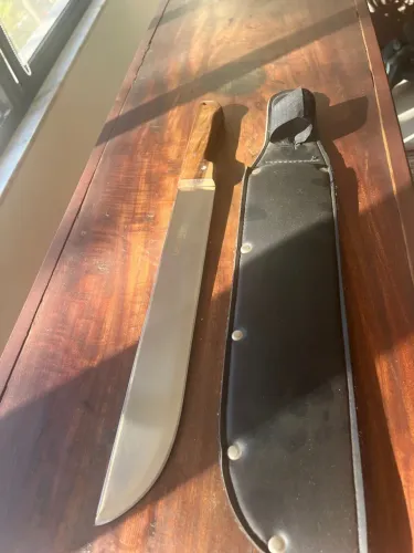 Machete profissional com bainha