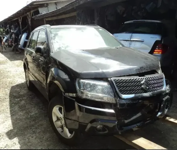Suzuki Grand Vitara 2.0 2011 4x4 Gasolina Veículo Destinado A Retirada De Peças