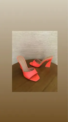 Sandália número 34