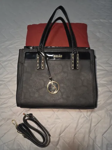 Bolsa Lilás original seminona em otimo estado pouquissimo usada