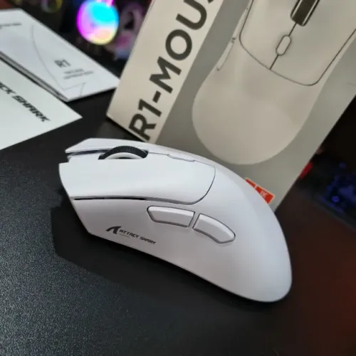 Mouse Gamer sem fio Attack Shark R1 Branco 18000 DPI Ajustável Tri mode 6 botões configurá