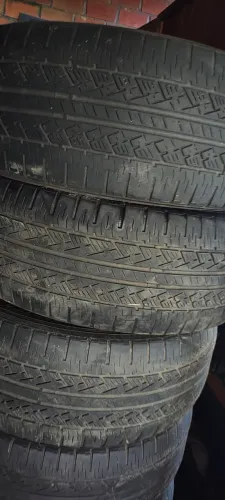 Pneus 265/50R20 Pirelli (quatro)