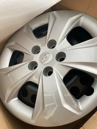 Roda aro 16 novo com calota sem uso