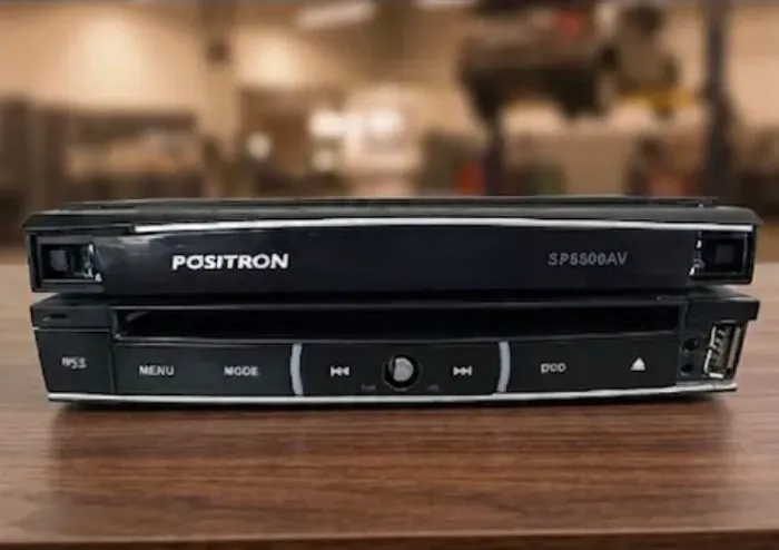 DVD automotivo retrátil Positron