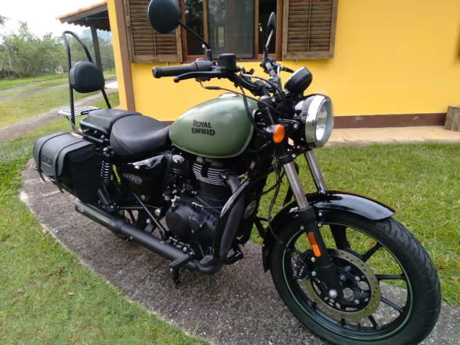Royal Enfield Meteor Fireball 2025