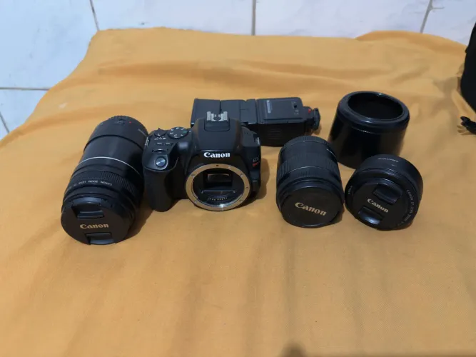 Vendo ou troco Câmera CANON SL3 + LENTES