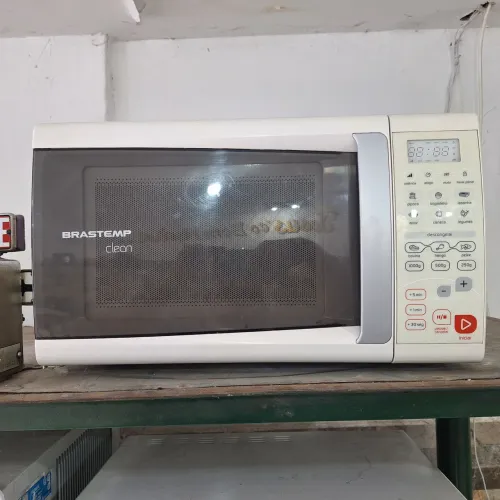 Microondas semi novo