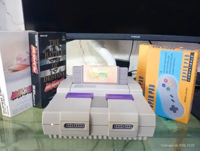 Super Nintendo + 2 Controles + 3 Fitas