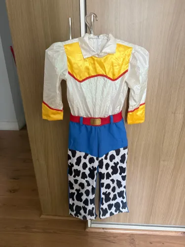 Vendo Fantiasias para Menina