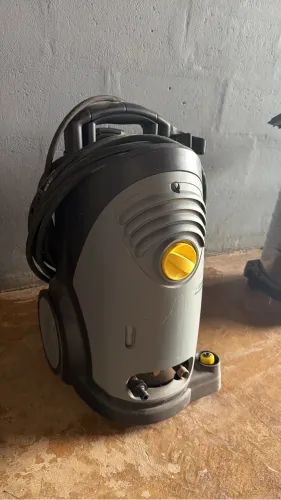 Lavadora de Alta Pressão Karcher