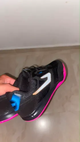 Tênis de Futsal topper letra
