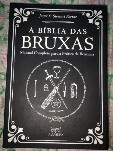 A BÍBLIA DAS BRUXAS