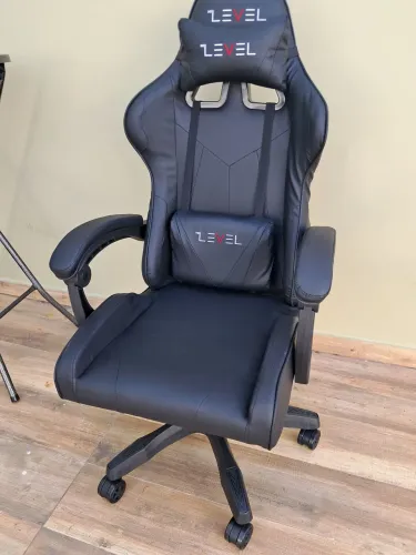 Cadeira gamer nova