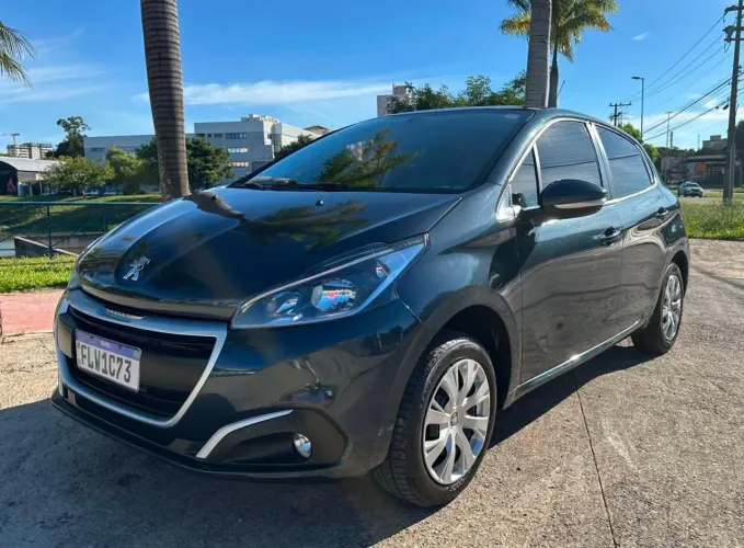 Peugeot 208 Active 1.2 Flex 12V 5P Mec. 2017