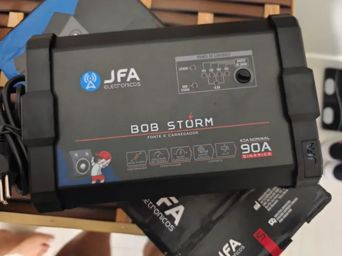 Fonte e carregador de bateria JFA 90A