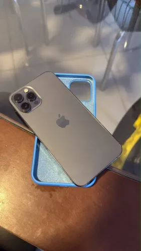 Iphone 12 pro max impecavel