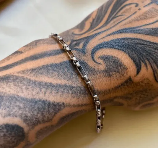Pulseira Unissex em Aço Inoxidável com Malha em Fita