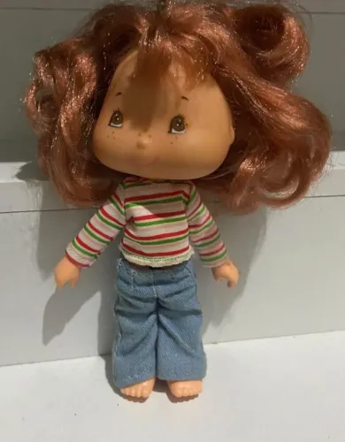 Boneca moranguinho anos 80