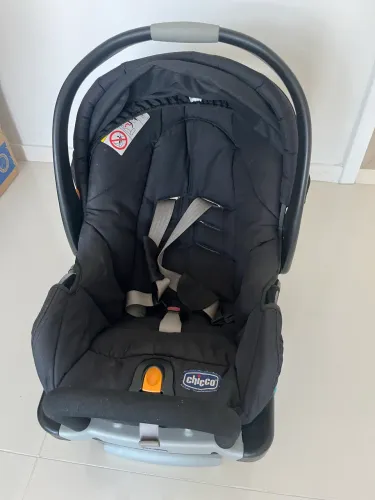 Cadeirinha e bebê-conforto Chicco
