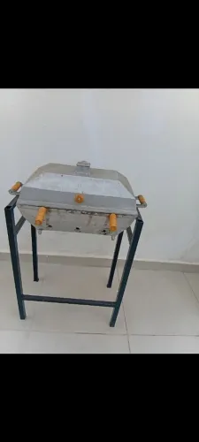 Churrasqueira a bafo usada