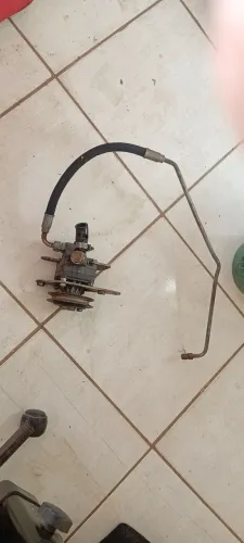 Bomba de direção hidráulica da MB 180D com mangueira hidráulica 
