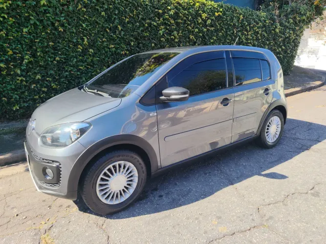 Volkswagen Up! Track 1.0 Total Flex 12V 5P 2017