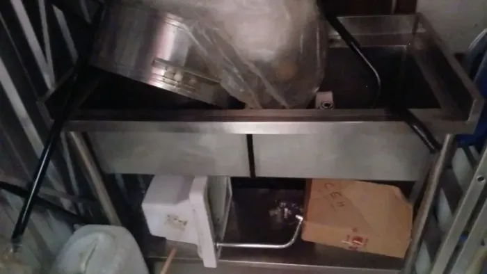 MESA DE INOX DUAS CUBAS TAMANHO 1,15 x 0,90 x 0,60