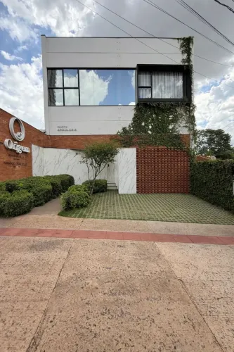 Sala Comercial de Alto Padrão para Locação - 150m²