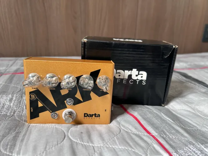 Darta Effects ARK (Preamp & Simulador de Gabinete)