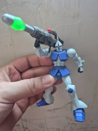 Boneco gundam bandai