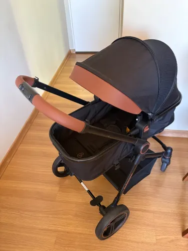 Carrinho de Bebê com bebe conforto, base e moisés - Modelo Galzerano Ivy Black