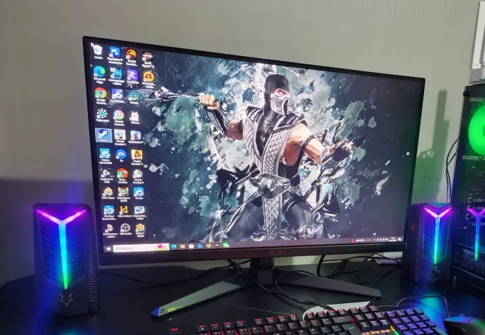 Monitor ASUS 27P 240hz